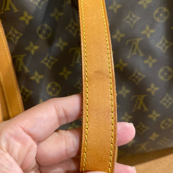 Authentic Louis Vuitton Travel Bag - Picture 2 of 7